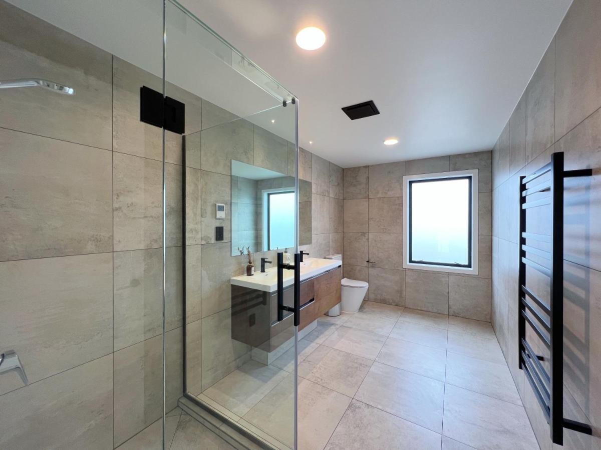 Elegant Beach House In Long Bay Villa Auckland Bagian luar foto