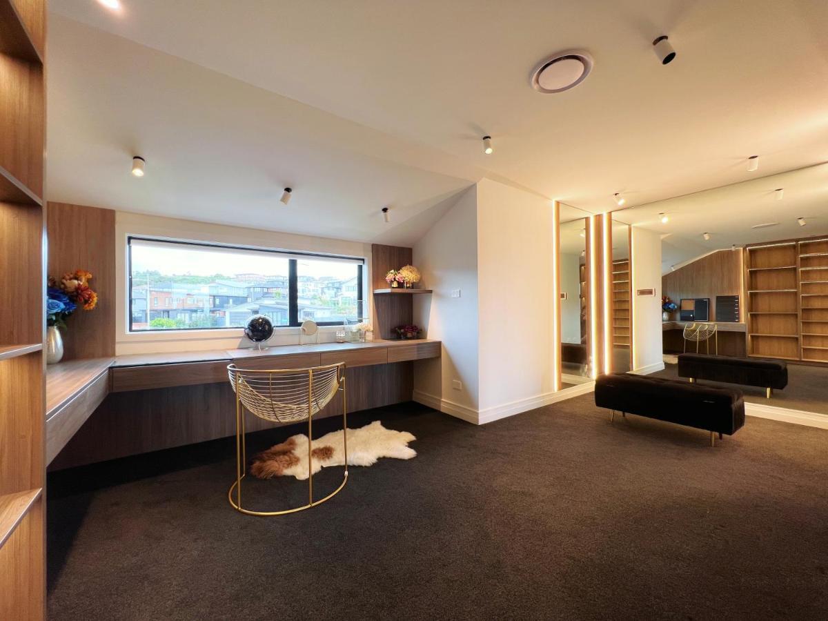Elegant Beach House In Long Bay Villa Auckland Bagian luar foto