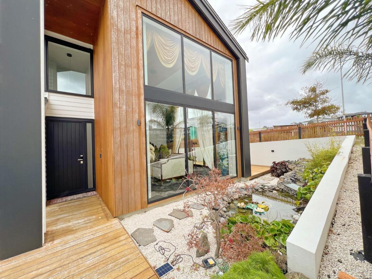 Elegant Beach House In Long Bay Villa Auckland Bagian luar foto