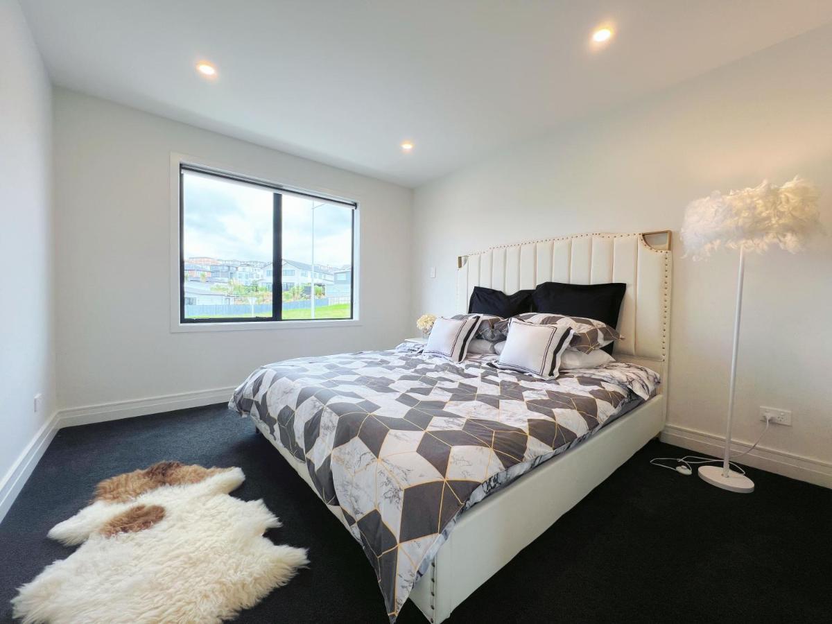 Elegant Beach House In Long Bay Villa Auckland Bagian luar foto
